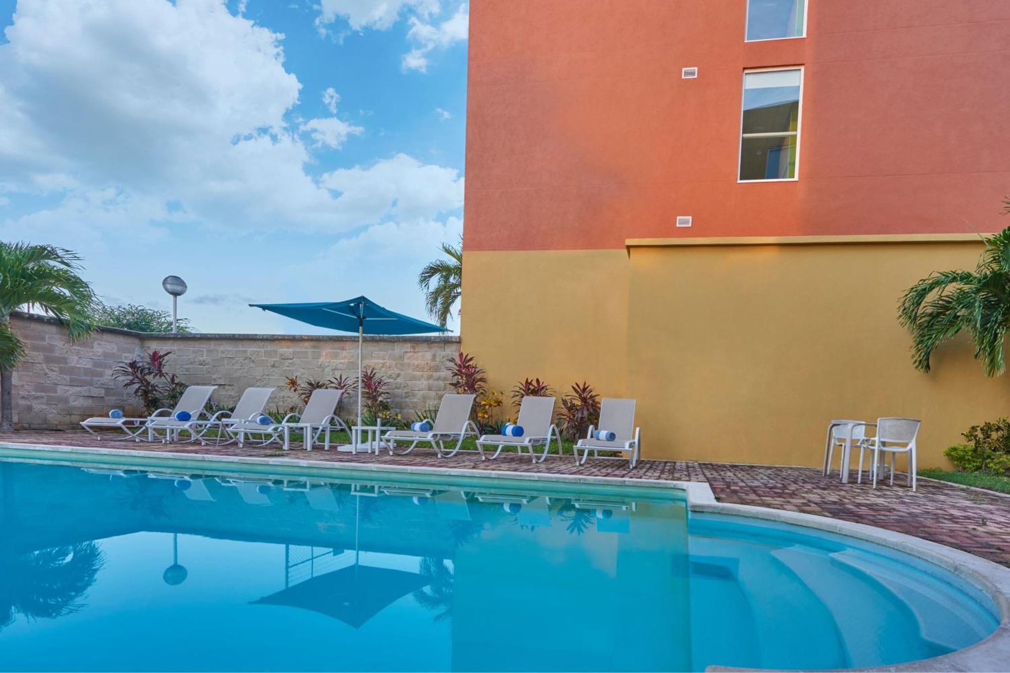 City Express Junior By Marriott Cancún Exterior foto