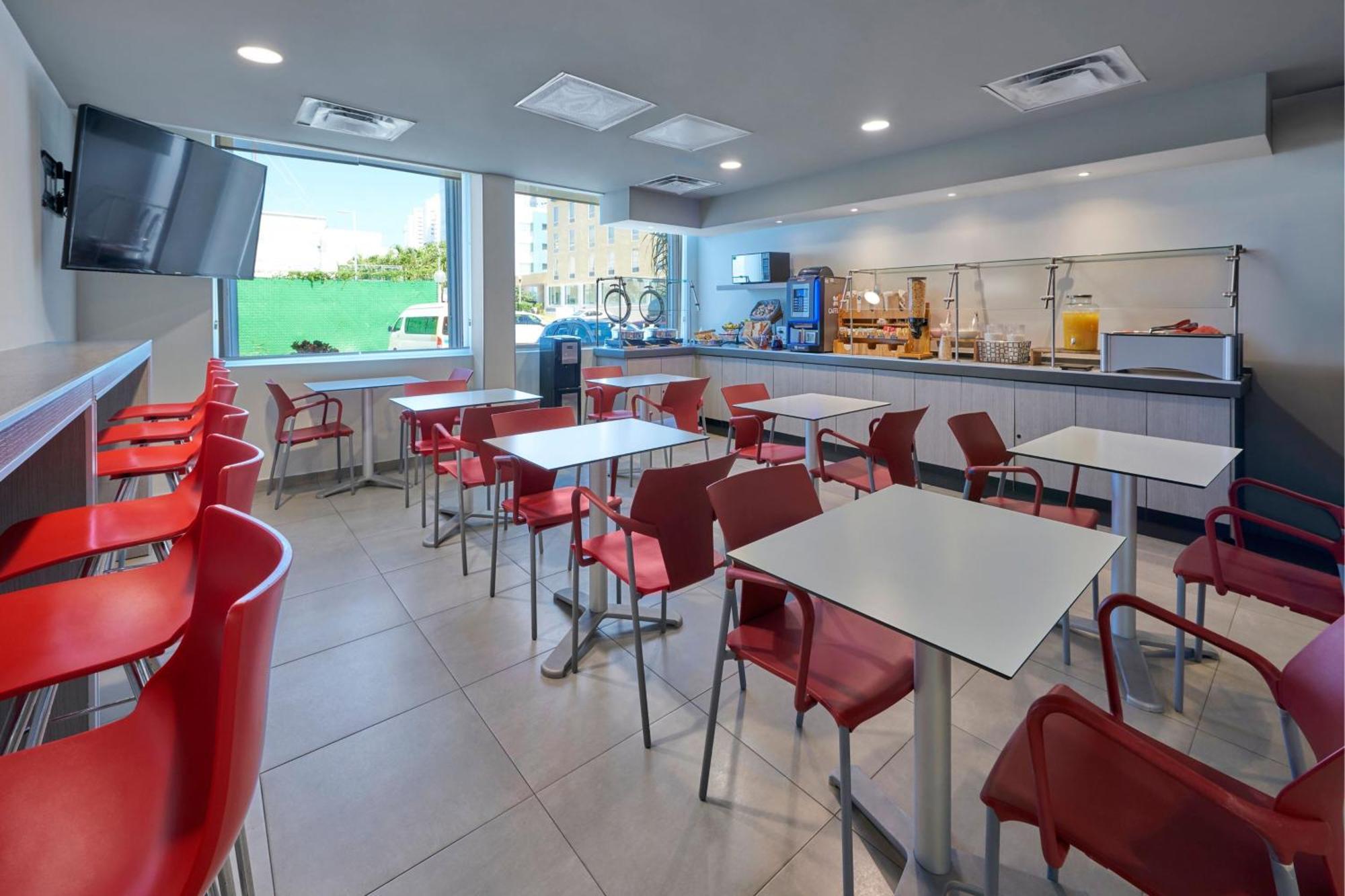 City Express Junior By Marriott Cancún Exterior foto