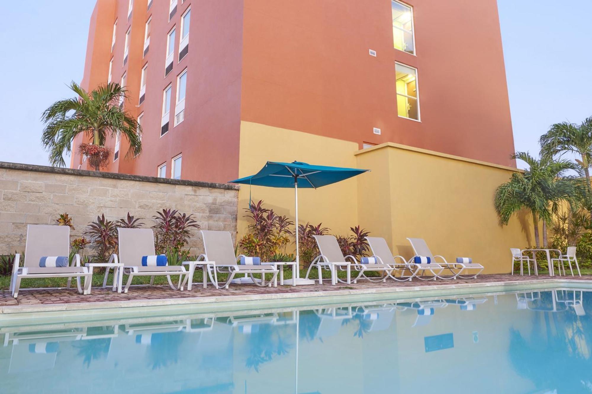 City Express Junior By Marriott Cancún Exterior foto